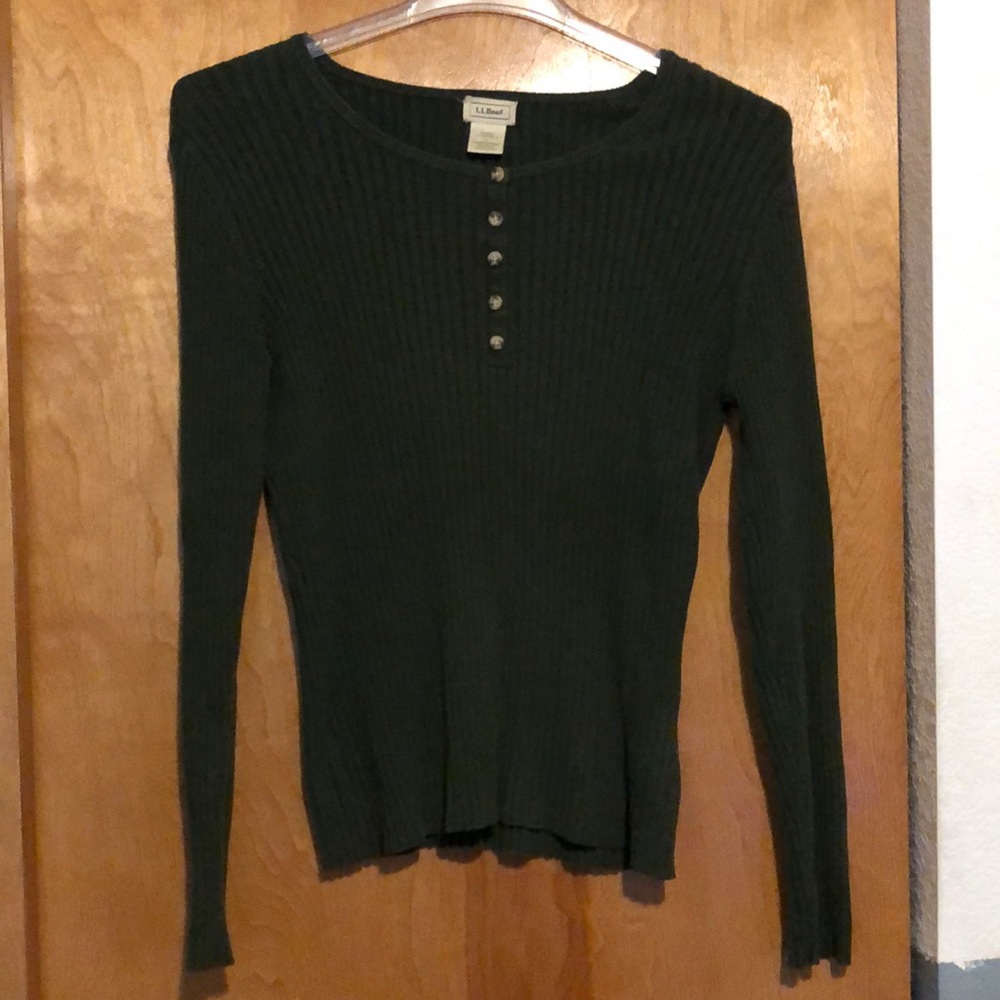 L.L. Bean Ladies Forest Green Sweater, Size L